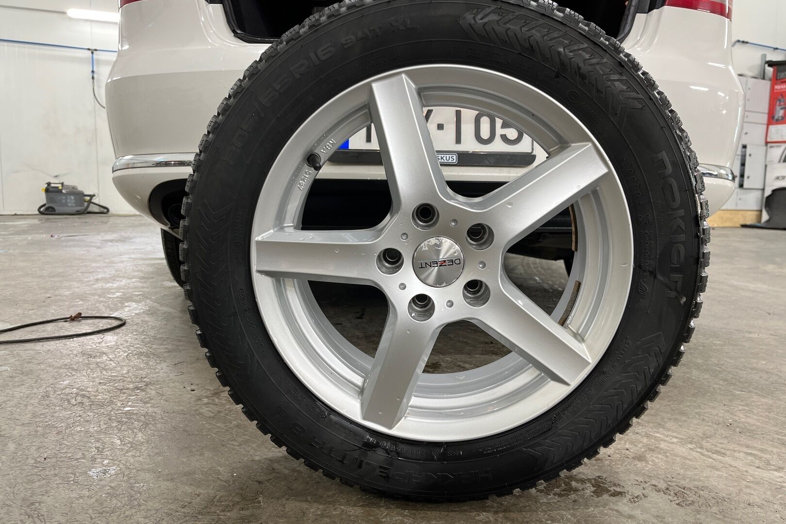 Volkswagen Passat iso kuva 15