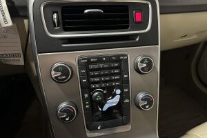 Volvo S60 esikatselu 22