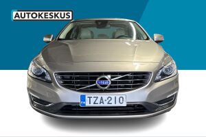 Volvo S60 esikatselu 13