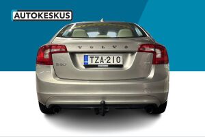 Volvo S60 esikatselu 3