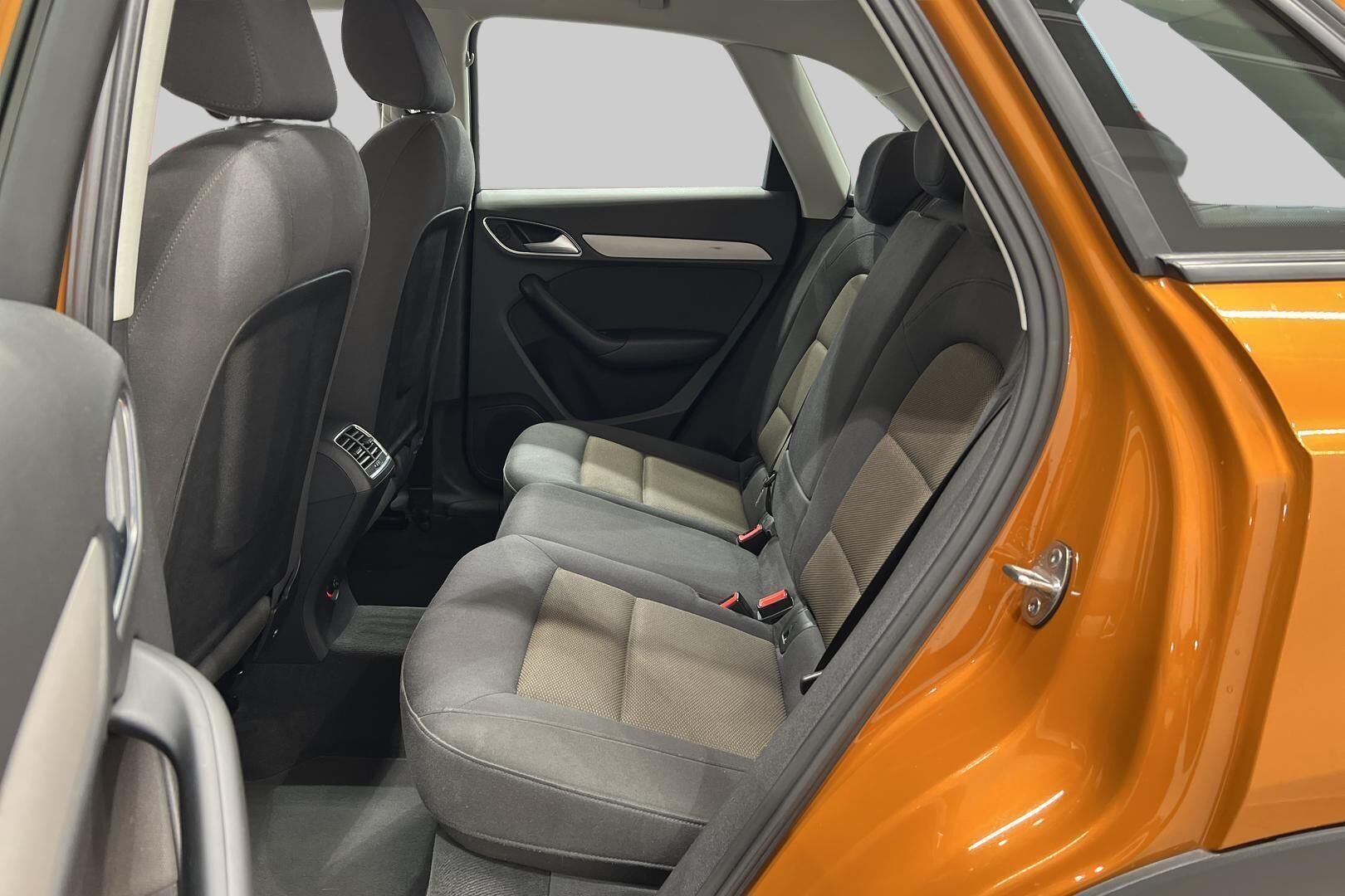 Audi Q3 iso kuva 10