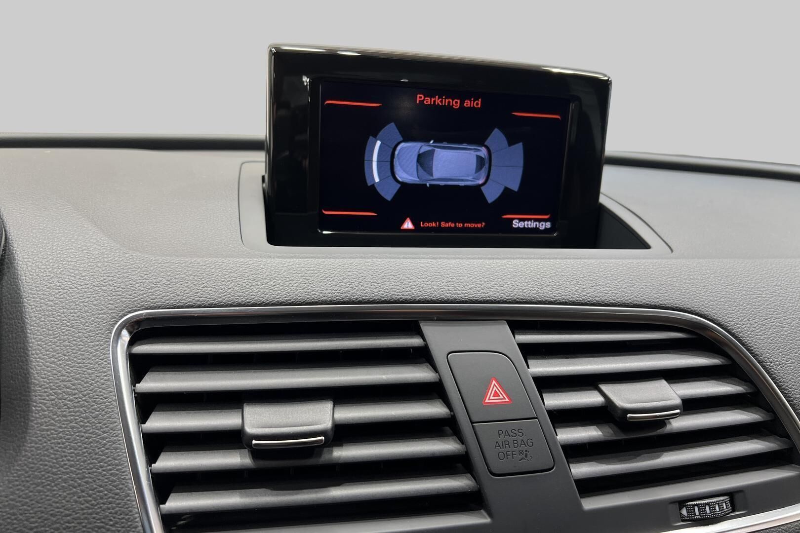 Audi Q3 iso kuva 14