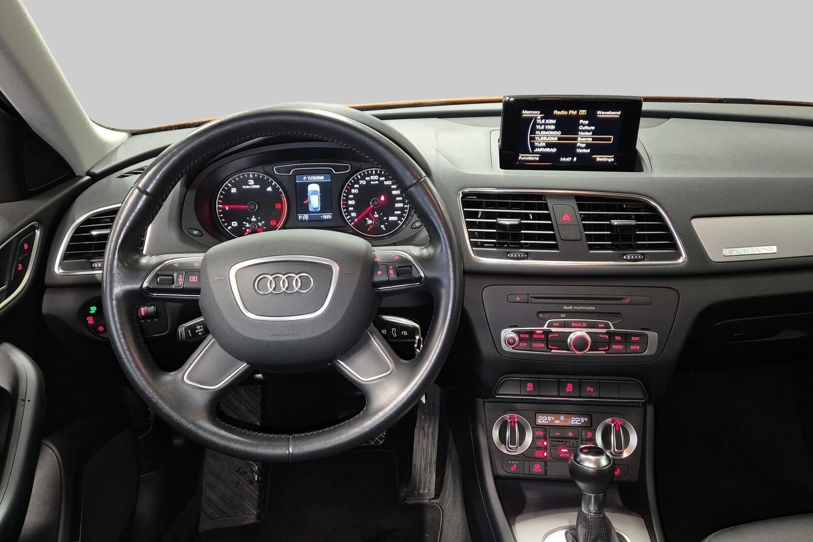 Audi Q3 iso kuva 2