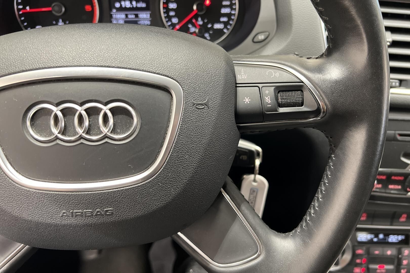 Audi Q3 iso kuva 21