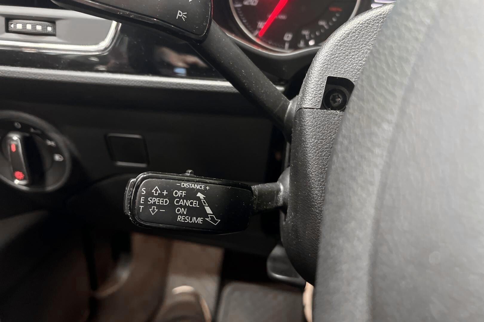 Seat Leon ST iso kuva 14