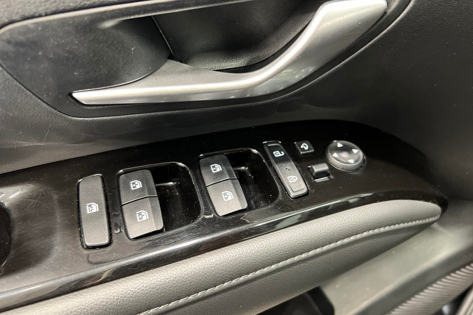 Hyundai Tucson iso kuva 21