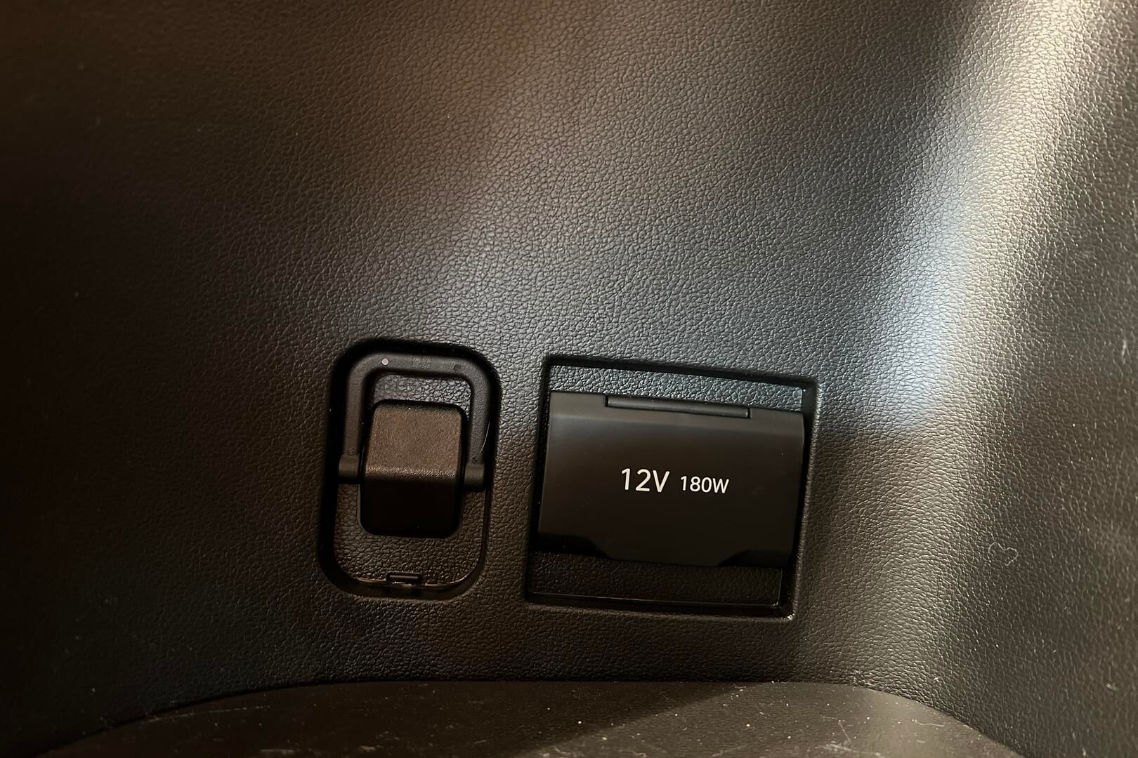 Hyundai Tucson iso kuva 32