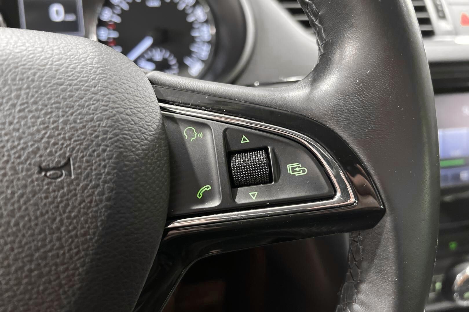 Skoda Octavia iso kuva 18