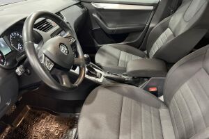 Skoda Octavia esikatselu 9