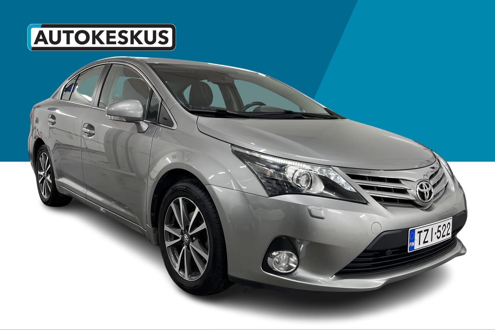 Toyota Avensis iso kuva 3