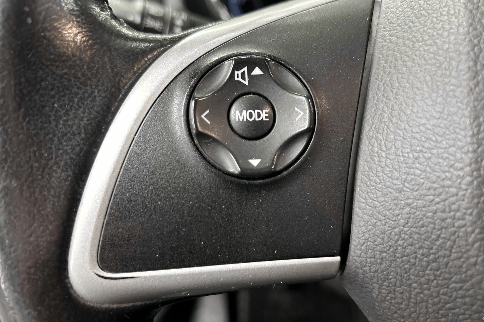 Mitsubishi ASX iso kuva 16