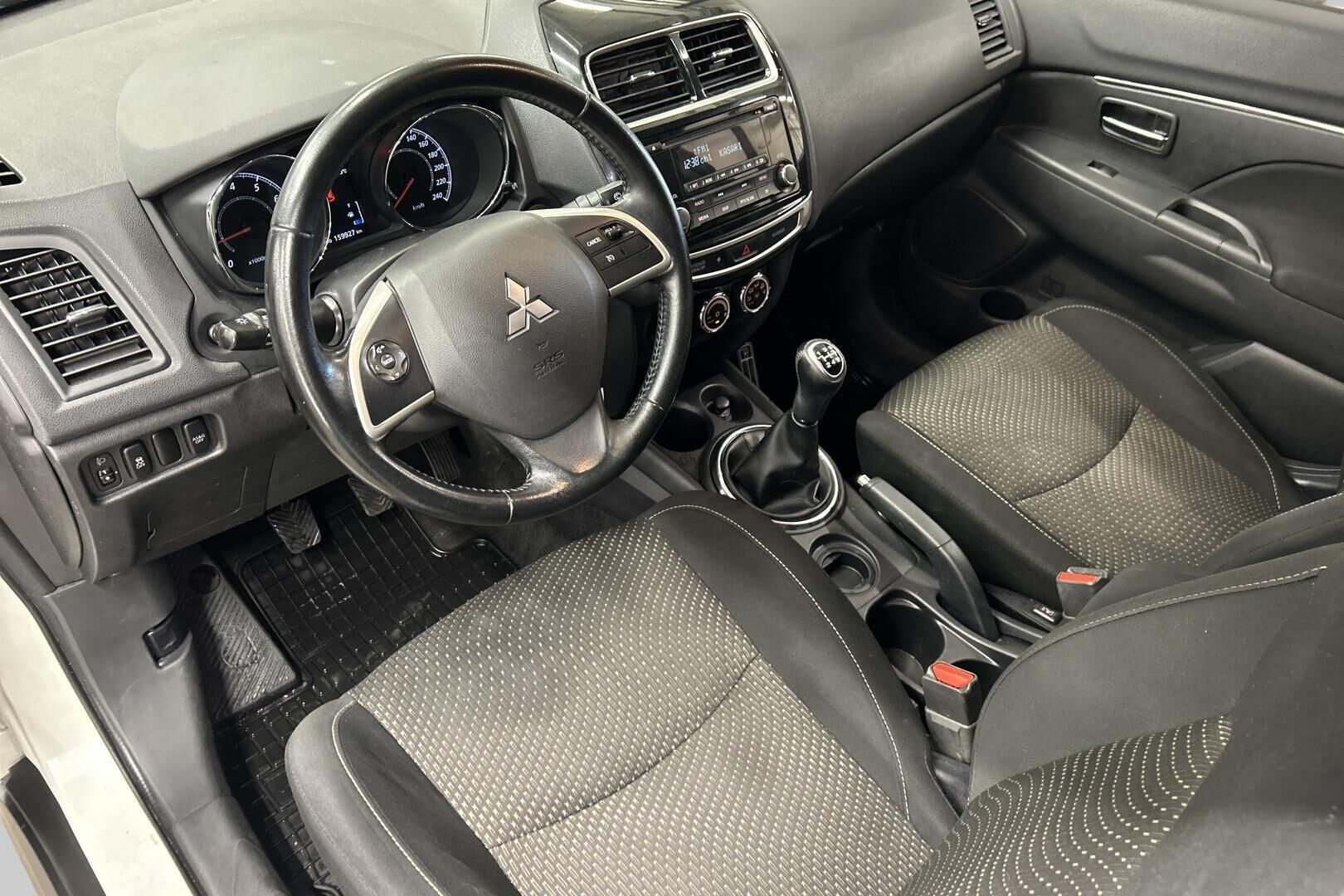 Mitsubishi ASX iso kuva 9