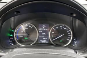 Lexus NX esikatselu 8