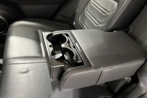 Lexus NX esikatselu 37