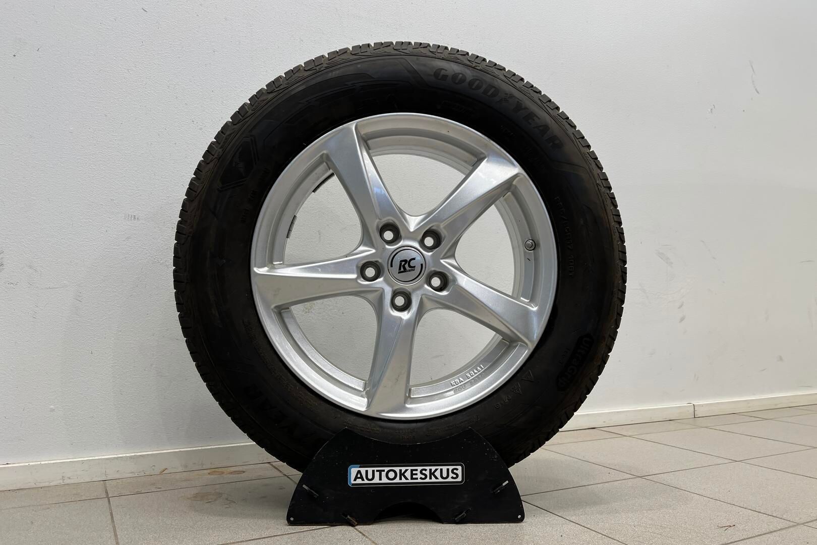 Lexus NX iso kuva 21