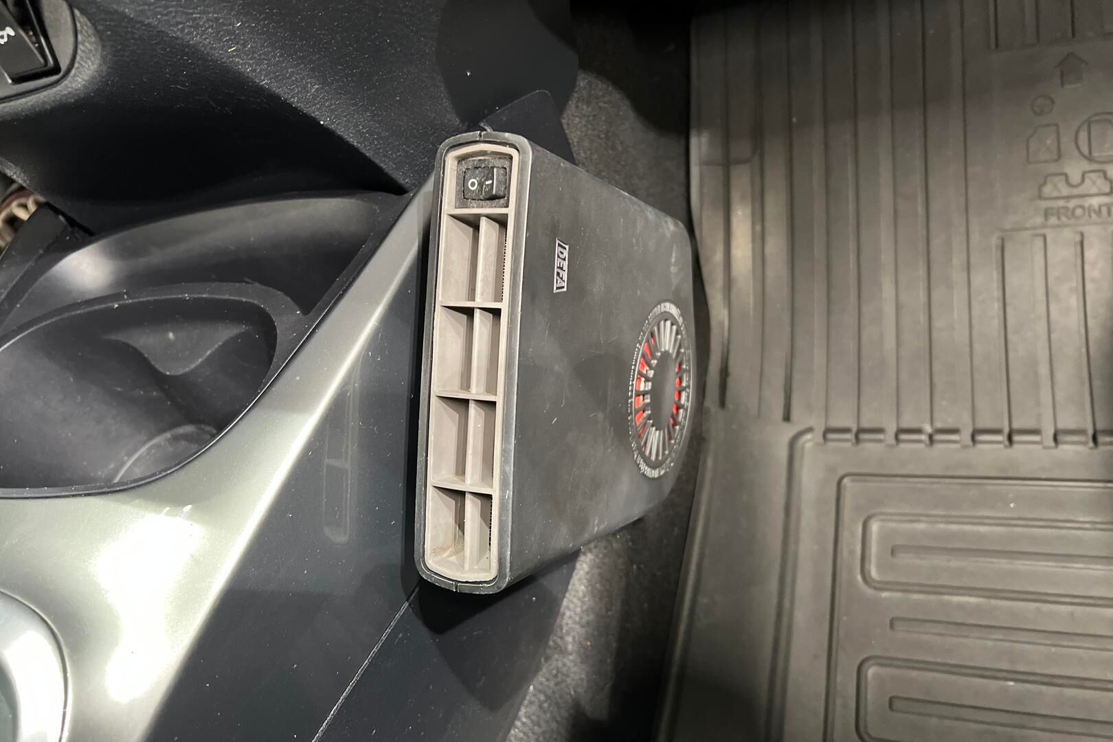 Toyota Yaris iso kuva 7