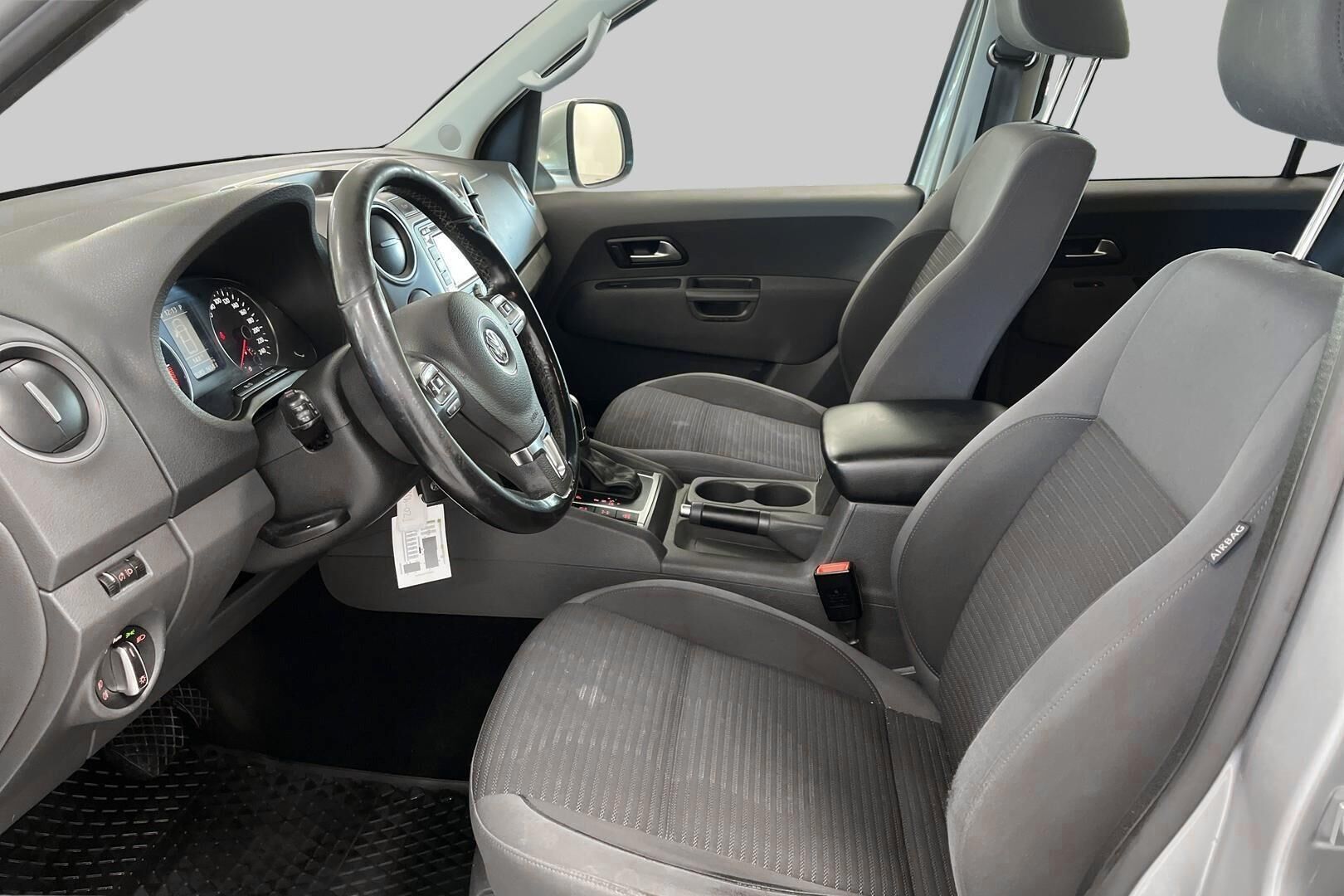 Volkswagen Amarok iso kuva 8