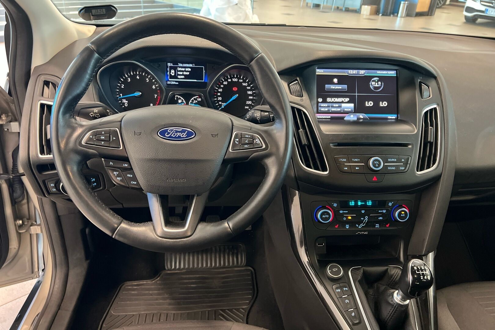 Ford Focus iso kuva 19