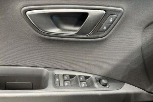 Seat Leon ST esikatselu 24