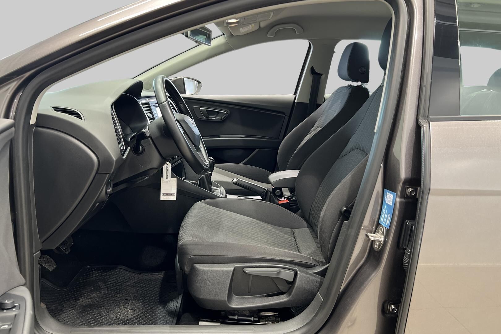 Seat Leon ST iso kuva 8