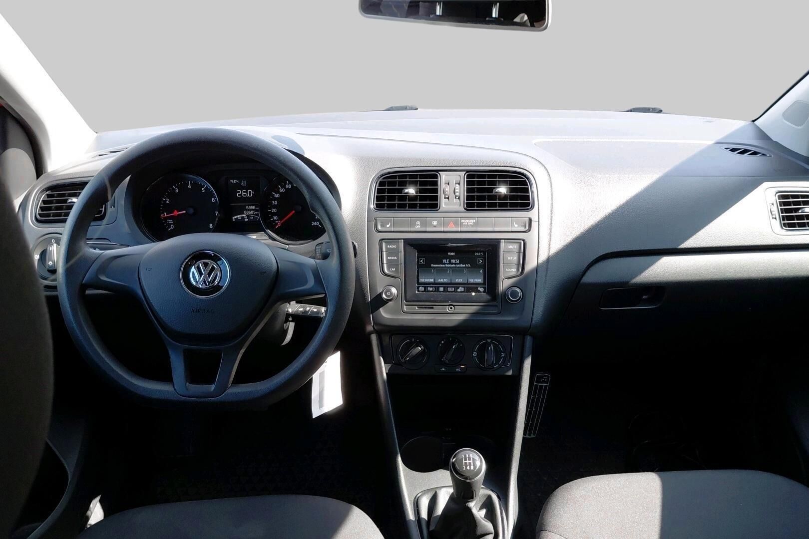 Volkswagen Polo iso kuva 2