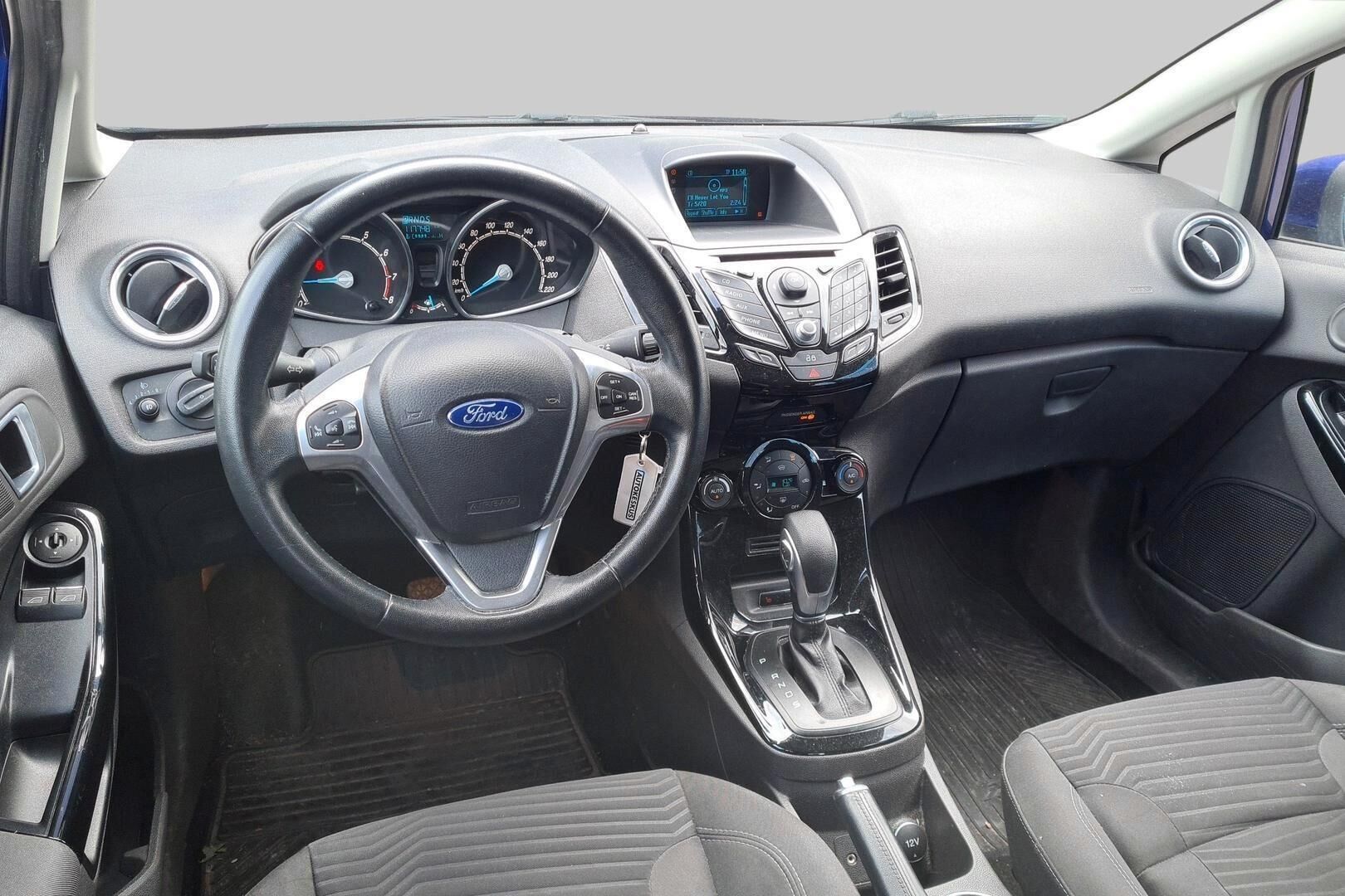 Ford Fiesta iso kuva 0