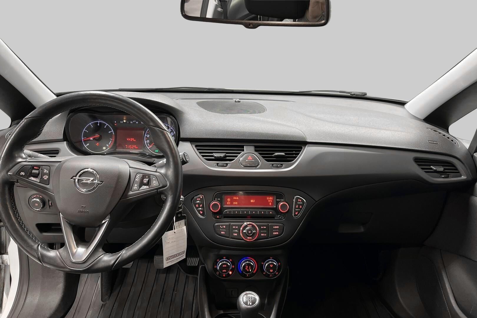 Opel Corsa iso kuva 10