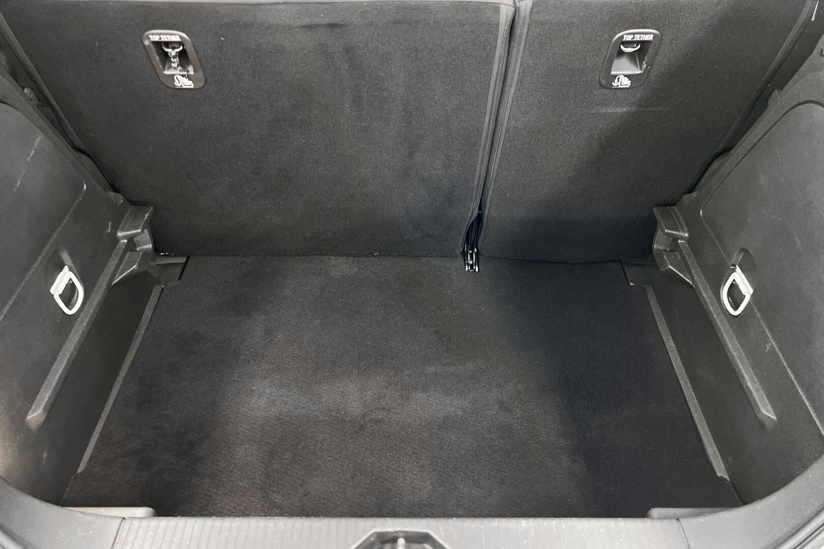 Opel Corsa iso kuva 19