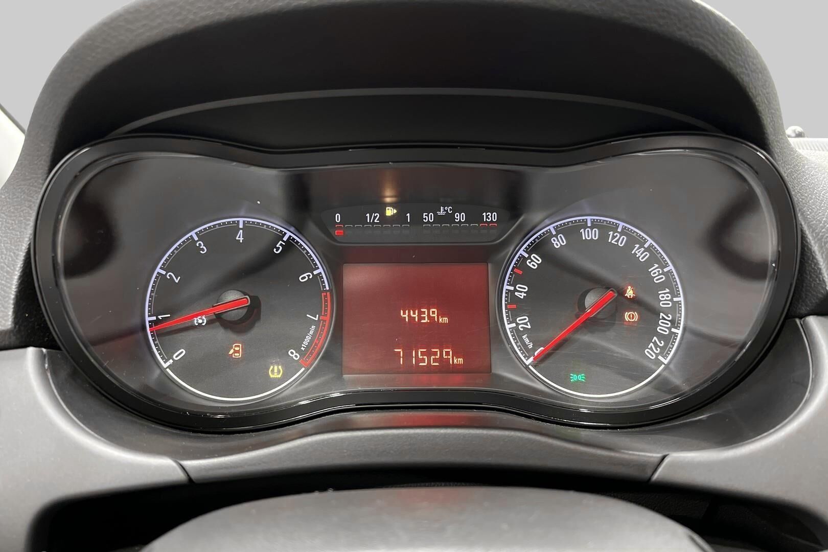 Opel Corsa iso kuva 12