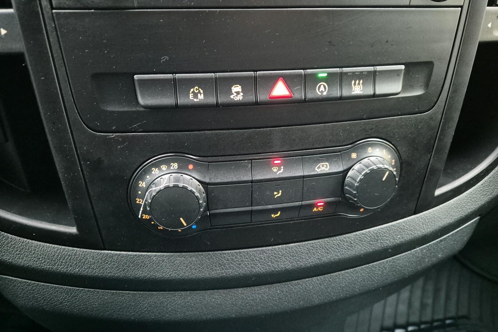 Mercedes-Benz Vito iso kuva 14