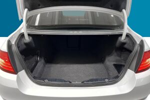 BMW 5-SARJA esikatselu 12