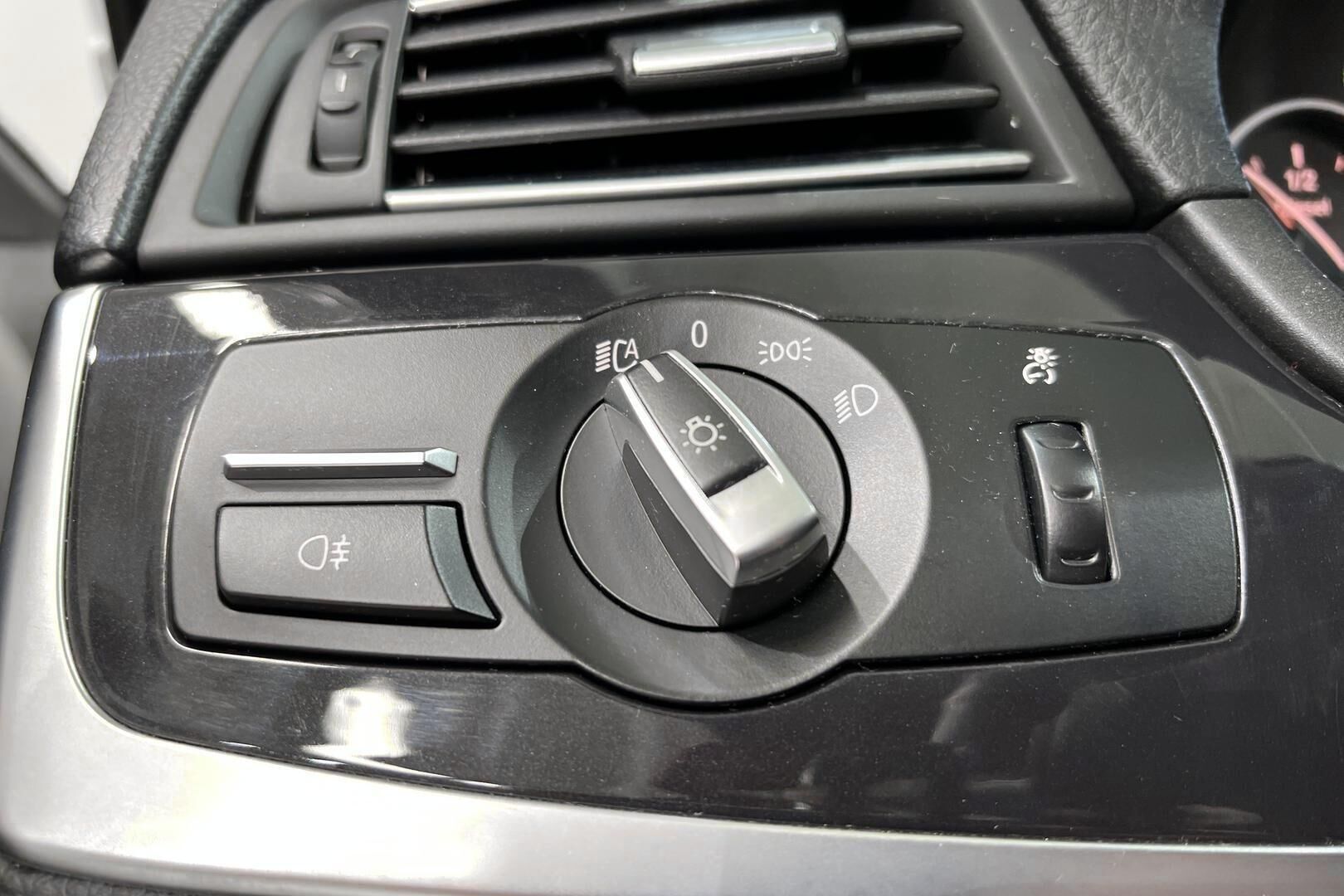 BMW 5-SARJA iso kuva 27