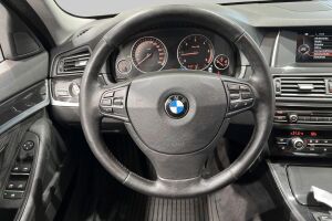 BMW 5-SARJA esikatselu 31