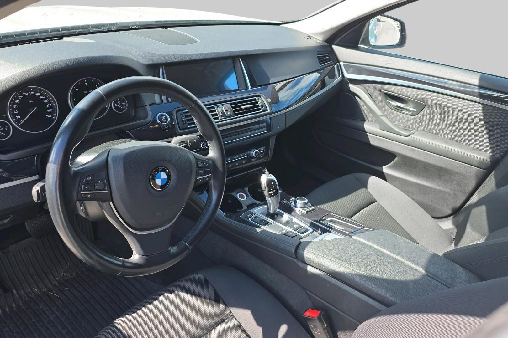 BMW 5-sarja iso kuva 2