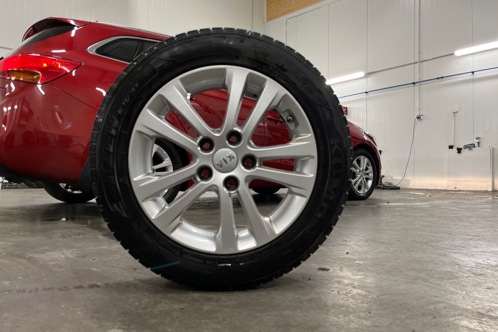 Kia cee'd iso kuva 11
