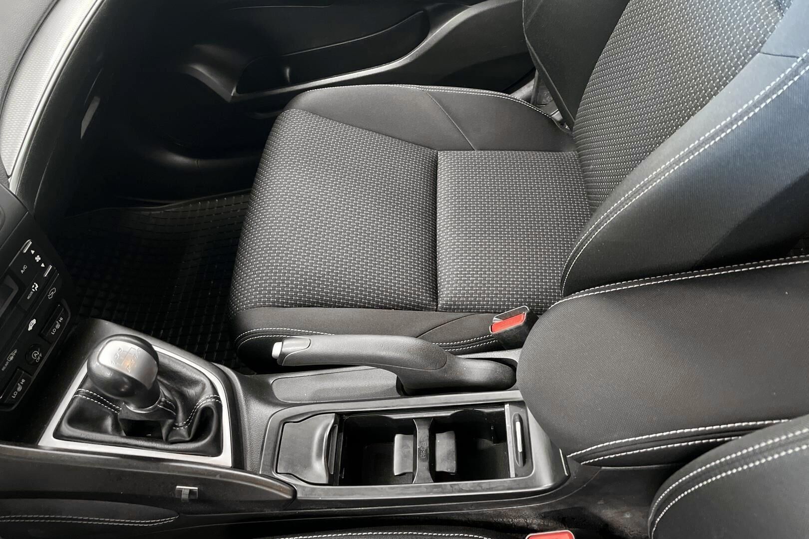 Honda Civic iso kuva 17