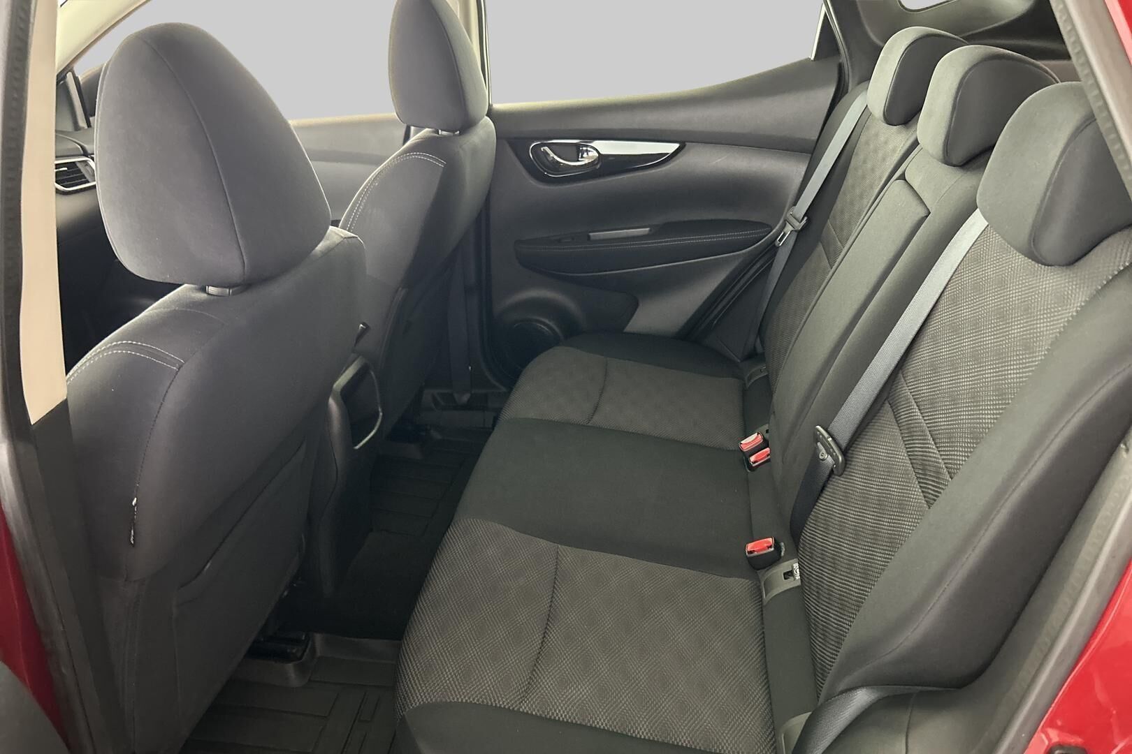 Nissan Qashqai iso kuva 10