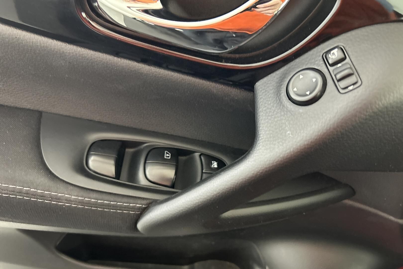 Nissan Qashqai iso kuva 24