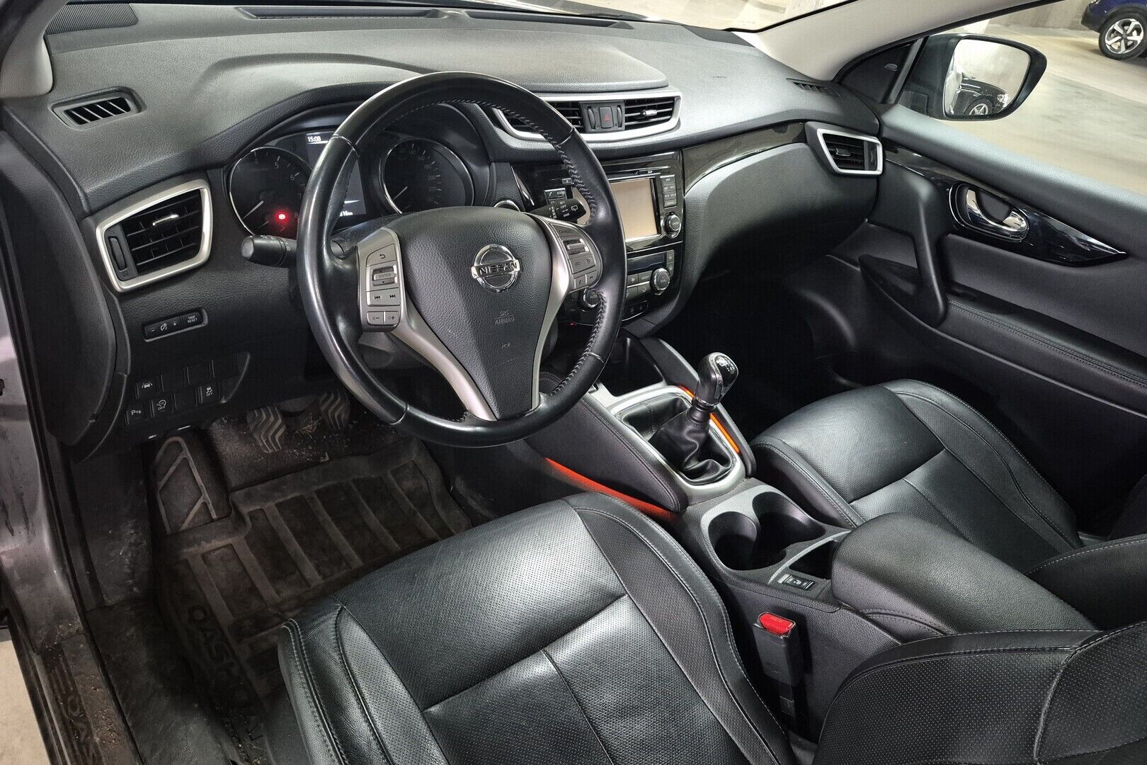 Nissan Qashqai iso kuva 1