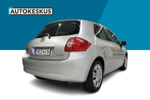 Toyota Auris esikatselu 5
