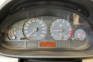 BMW 3-SARJA esikatselu 14