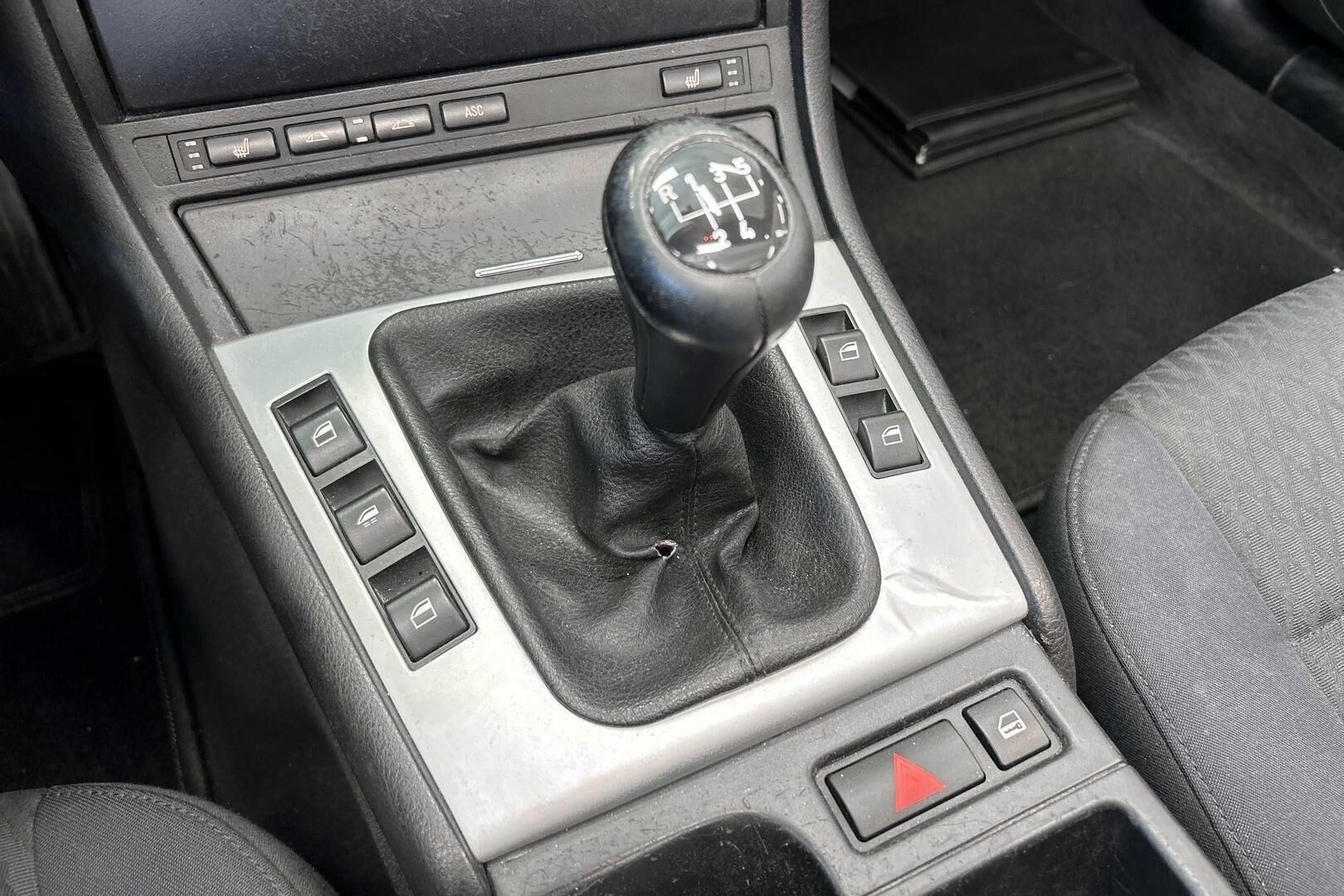 BMW 3-SARJA iso kuva 24