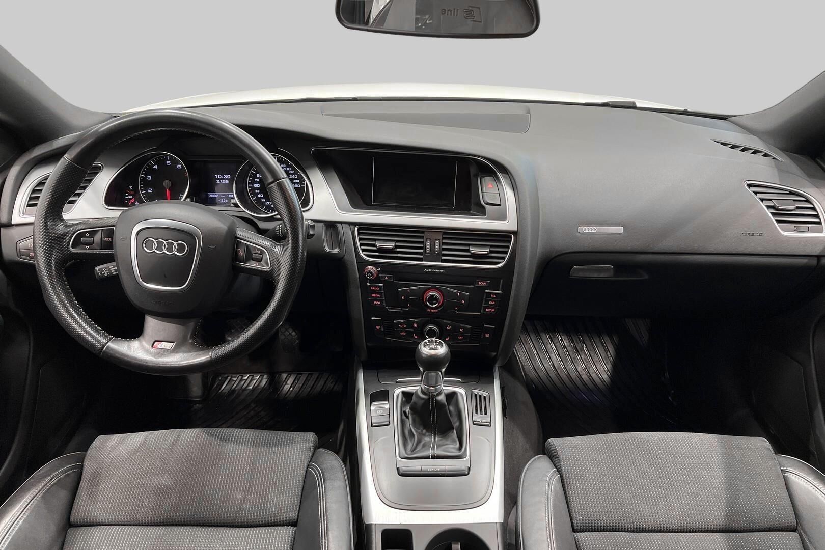 Audi A5 iso kuva 6