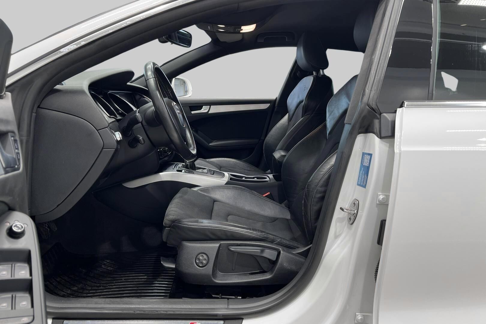 Audi A5 iso kuva 5