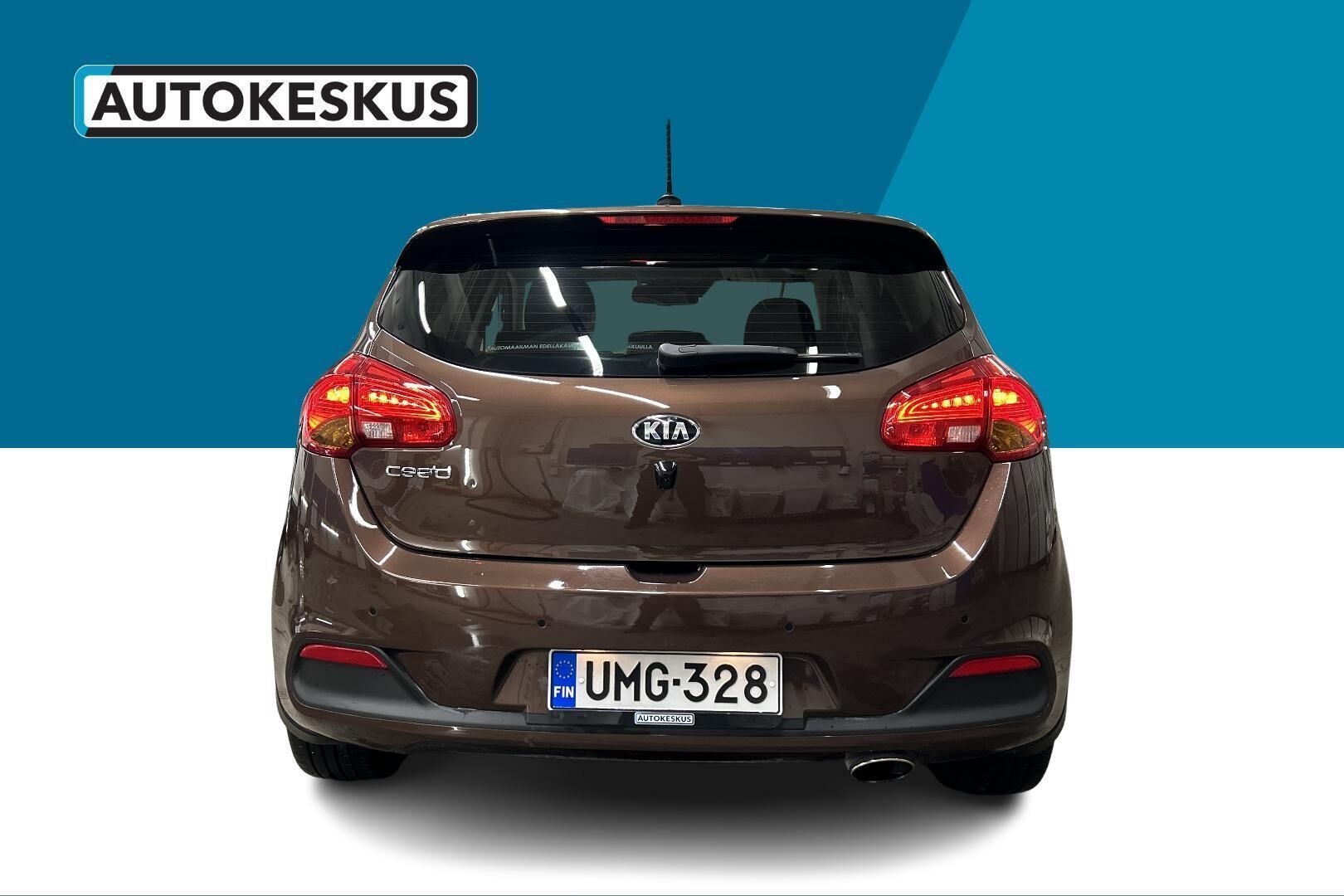 Kia cee'd iso kuva 6