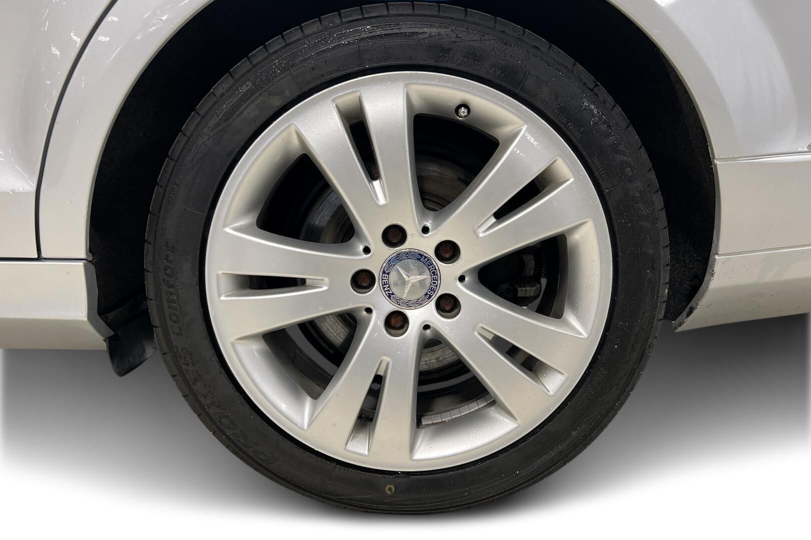 Mercedes-Benz C iso kuva 12