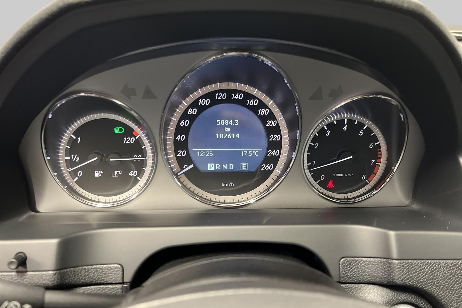 Mercedes-Benz C iso kuva 13