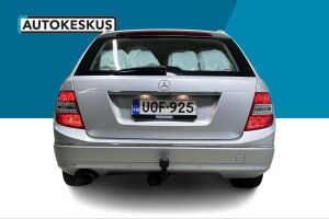Mercedes-Benz C esikatselu 6