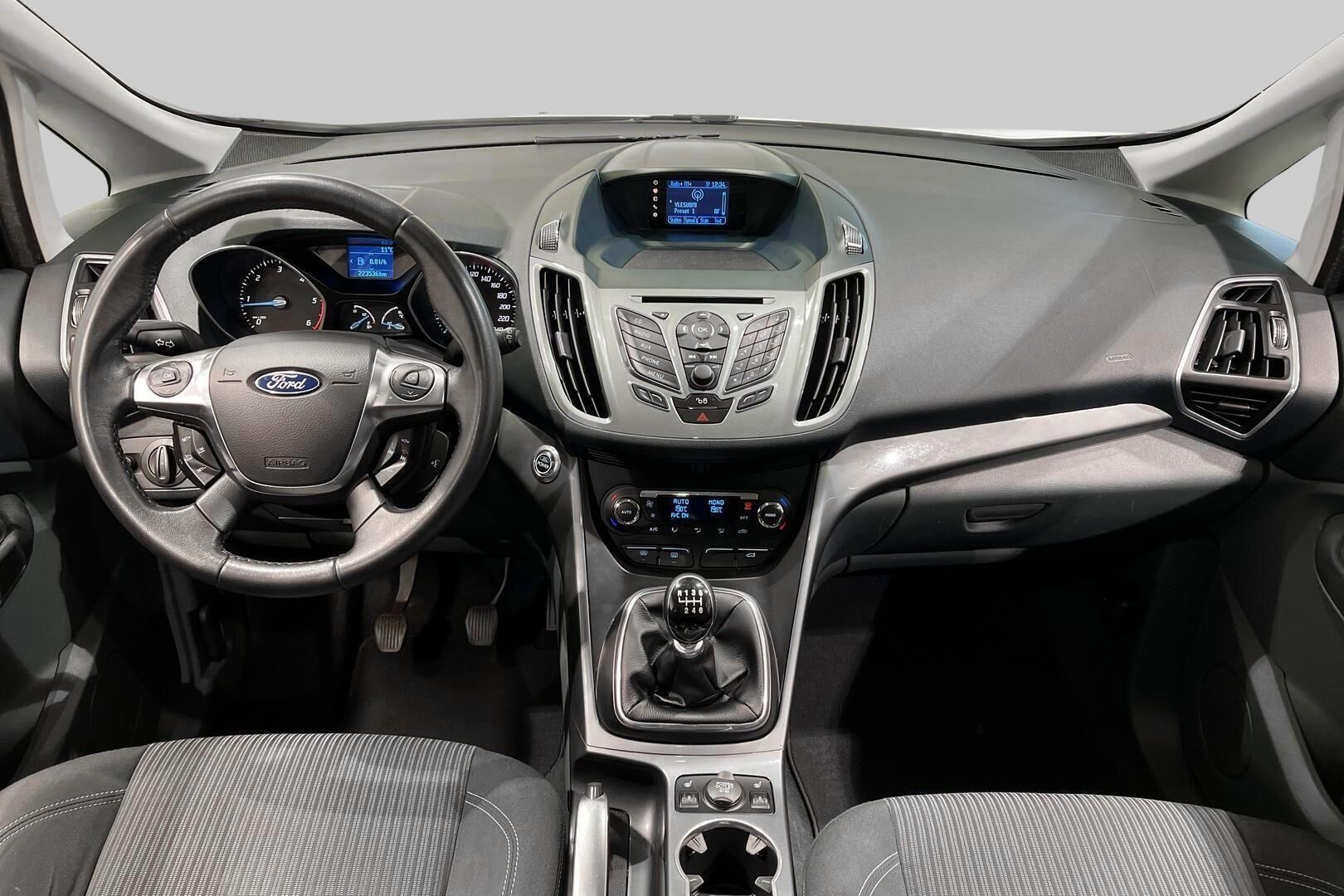 Ford Grand C-Max iso kuva 11