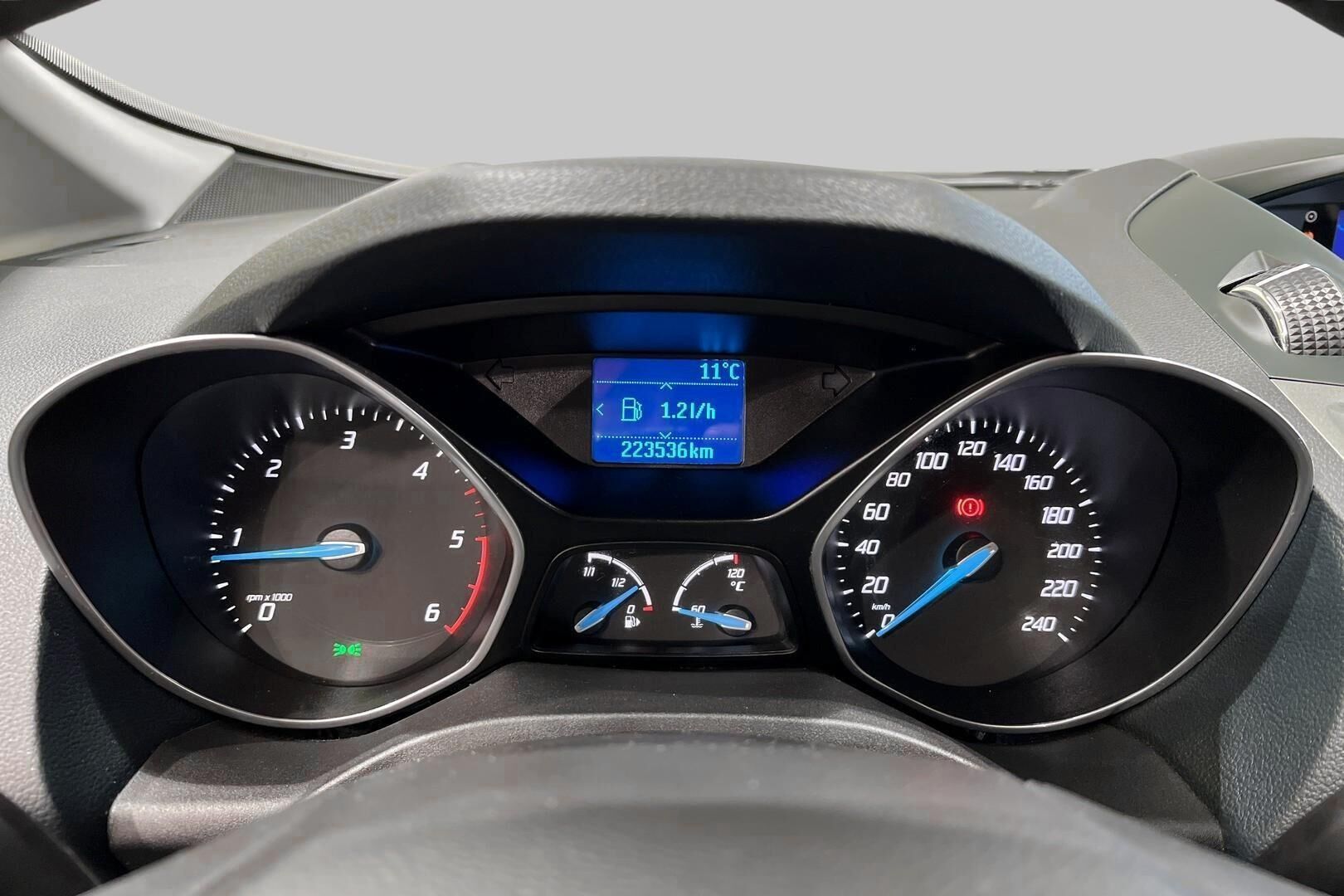 Ford Grand C-Max iso kuva 14
